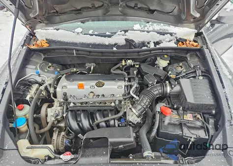 2011 Honda Accord Se z USA, uszkodzony, nr VIN 1HGCP2F6XBA069311